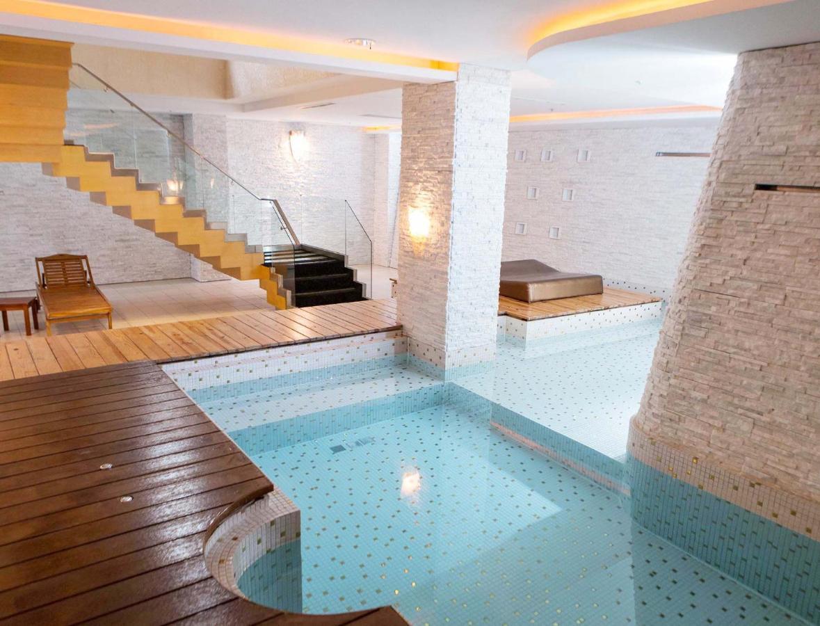 All-Ur Boutique Motel - Taichung Branch Екстериор снимка