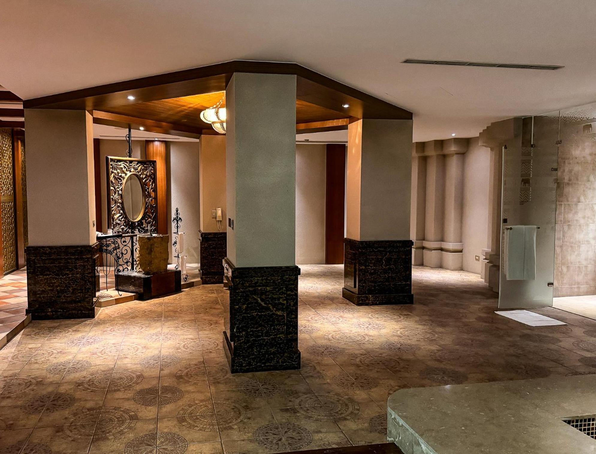 All-Ur Boutique Motel - Taichung Branch Екстериор снимка