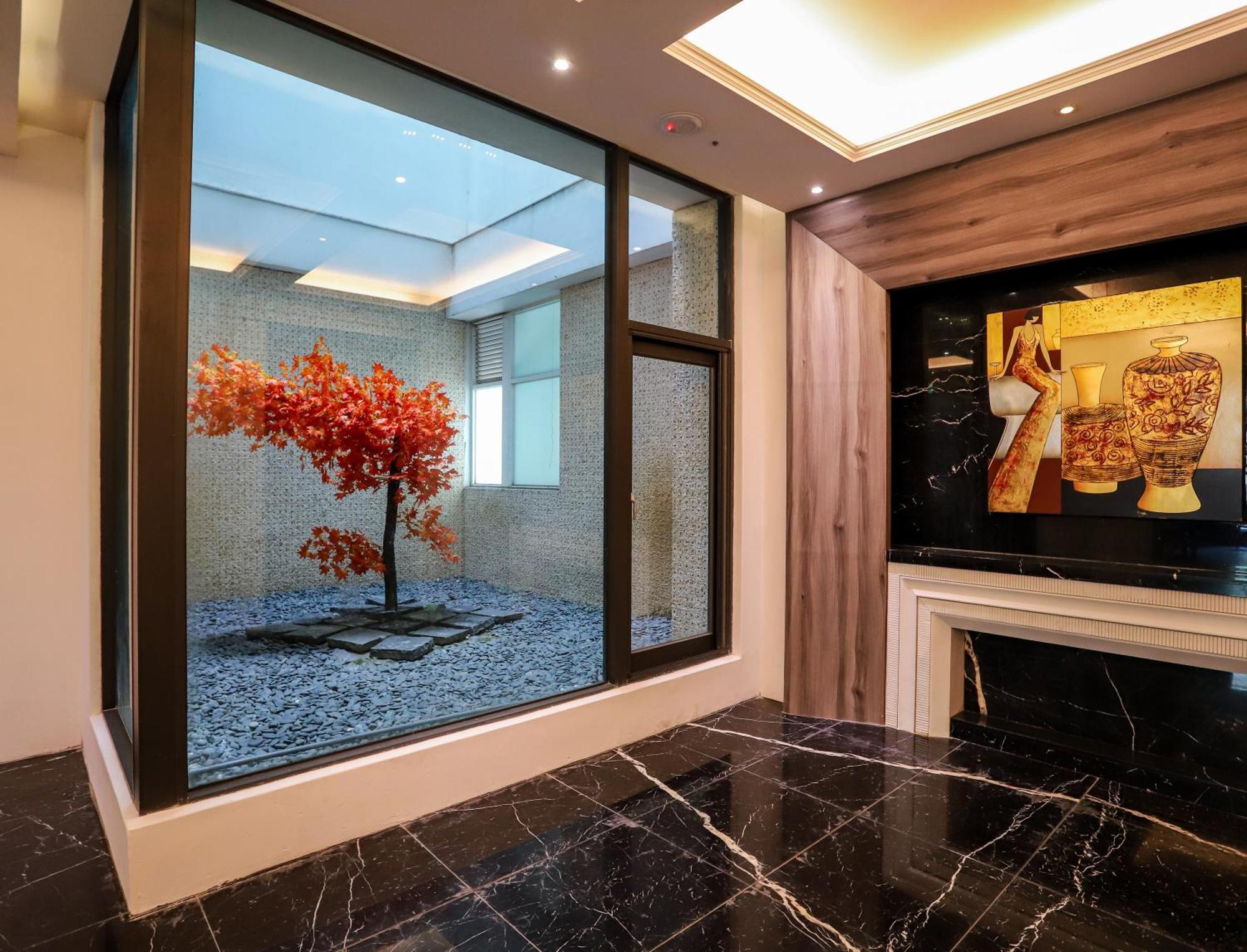 All-Ur Boutique Motel - Taichung Branch Екстериор снимка