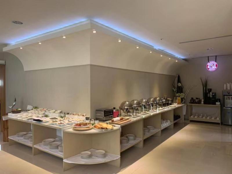 All-Ur Boutique Motel - Taichung Branch Екстериор снимка