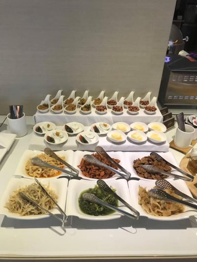 All-Ur Boutique Motel - Taichung Branch Екстериор снимка