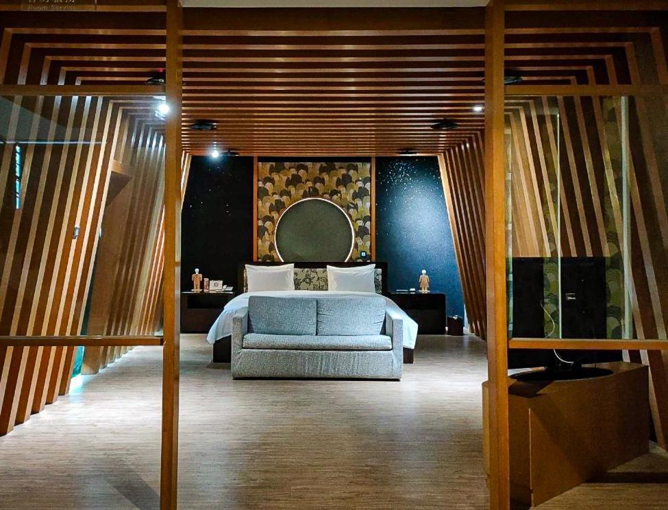 All-Ur Boutique Motel - Taichung Branch Екстериор снимка