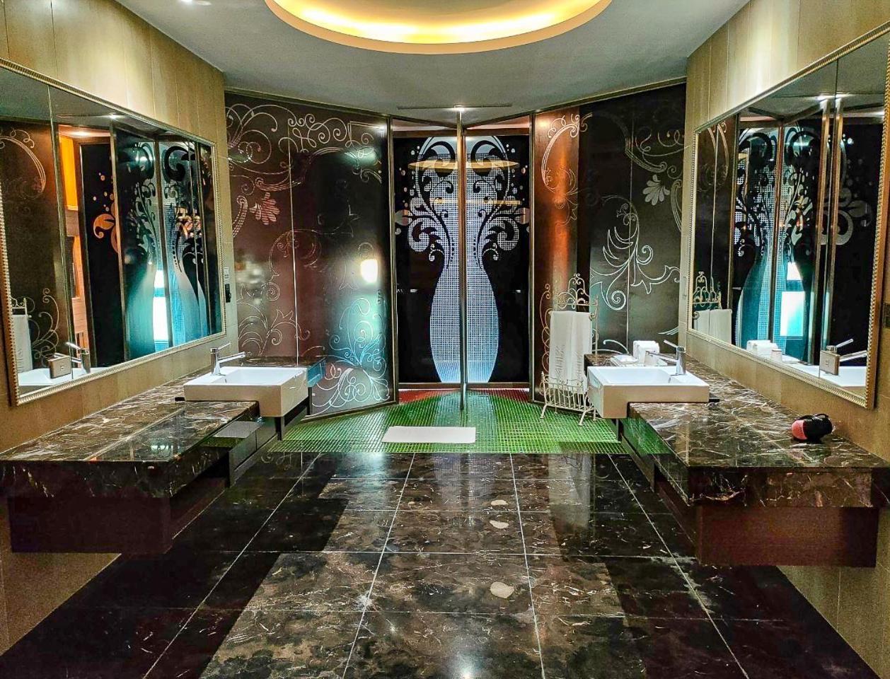 All-Ur Boutique Motel - Taichung Branch Екстериор снимка