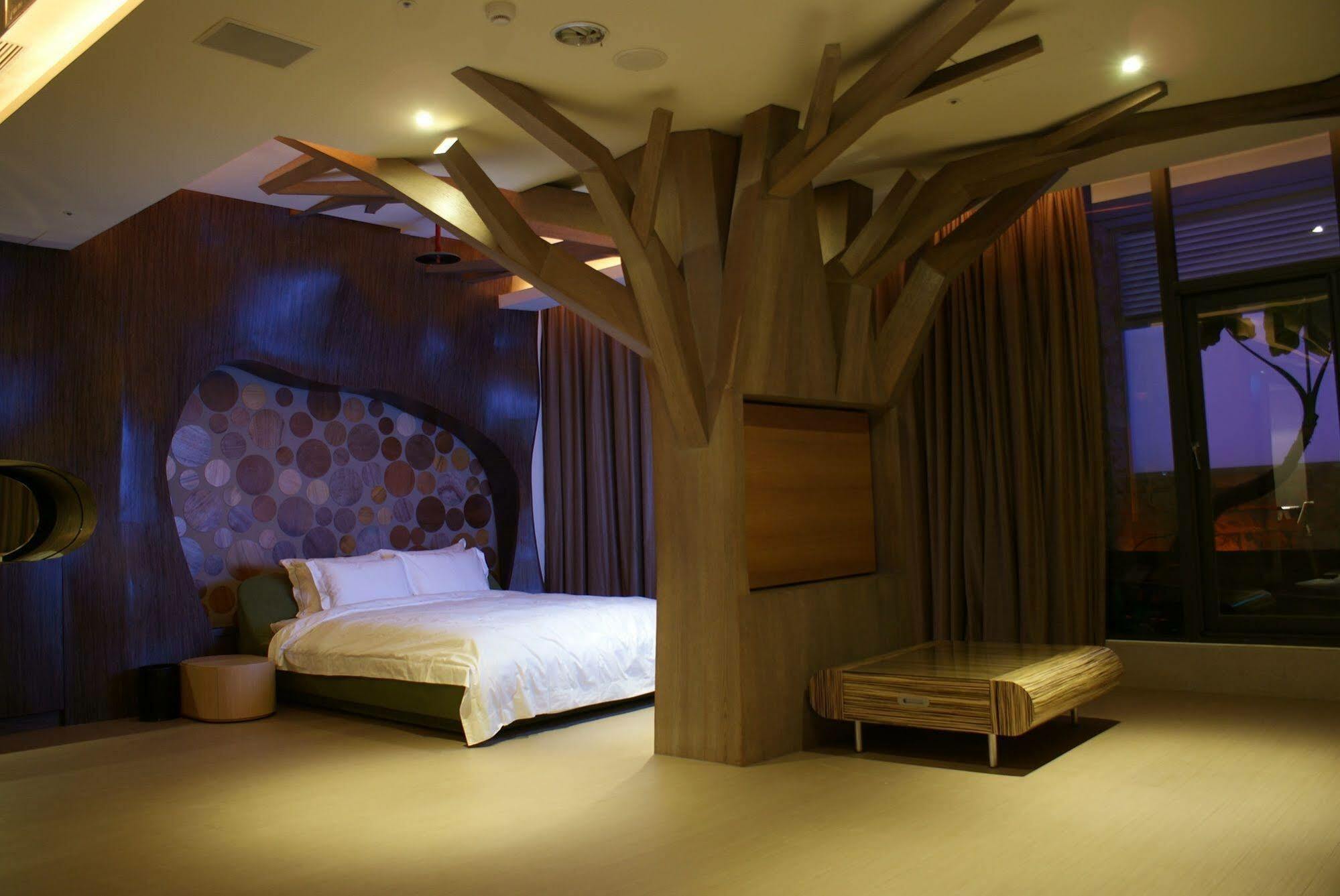 All-Ur Boutique Motel - Taichung Branch Екстериор снимка